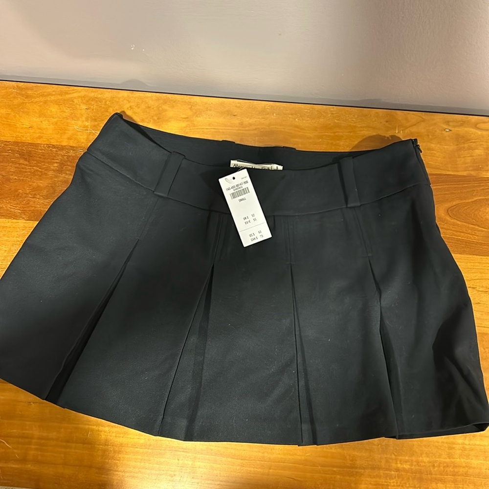 Abercrombie black mini skirt